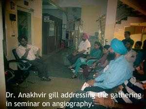 Dr. Anakhvir Gill addressing the gathering in seminar on Angiography